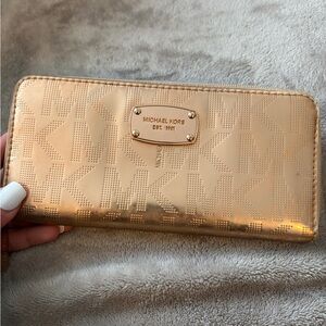 Michael Kors Metallic Rose Gold Wallet